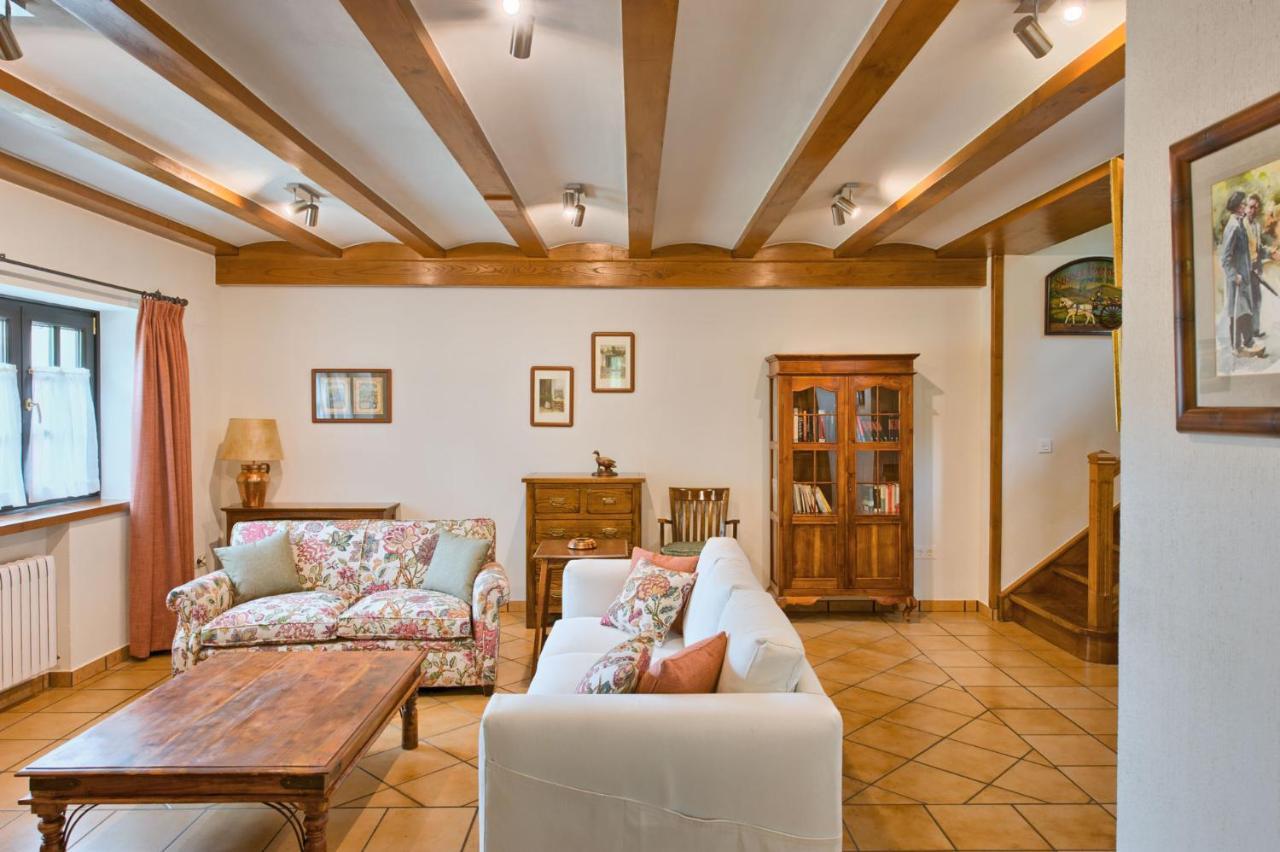 Casas Rurales El Llugaron Miravalles Luaran gambar