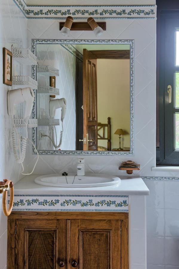 Casas Rurales El Llugaron Miravalles Luaran gambar