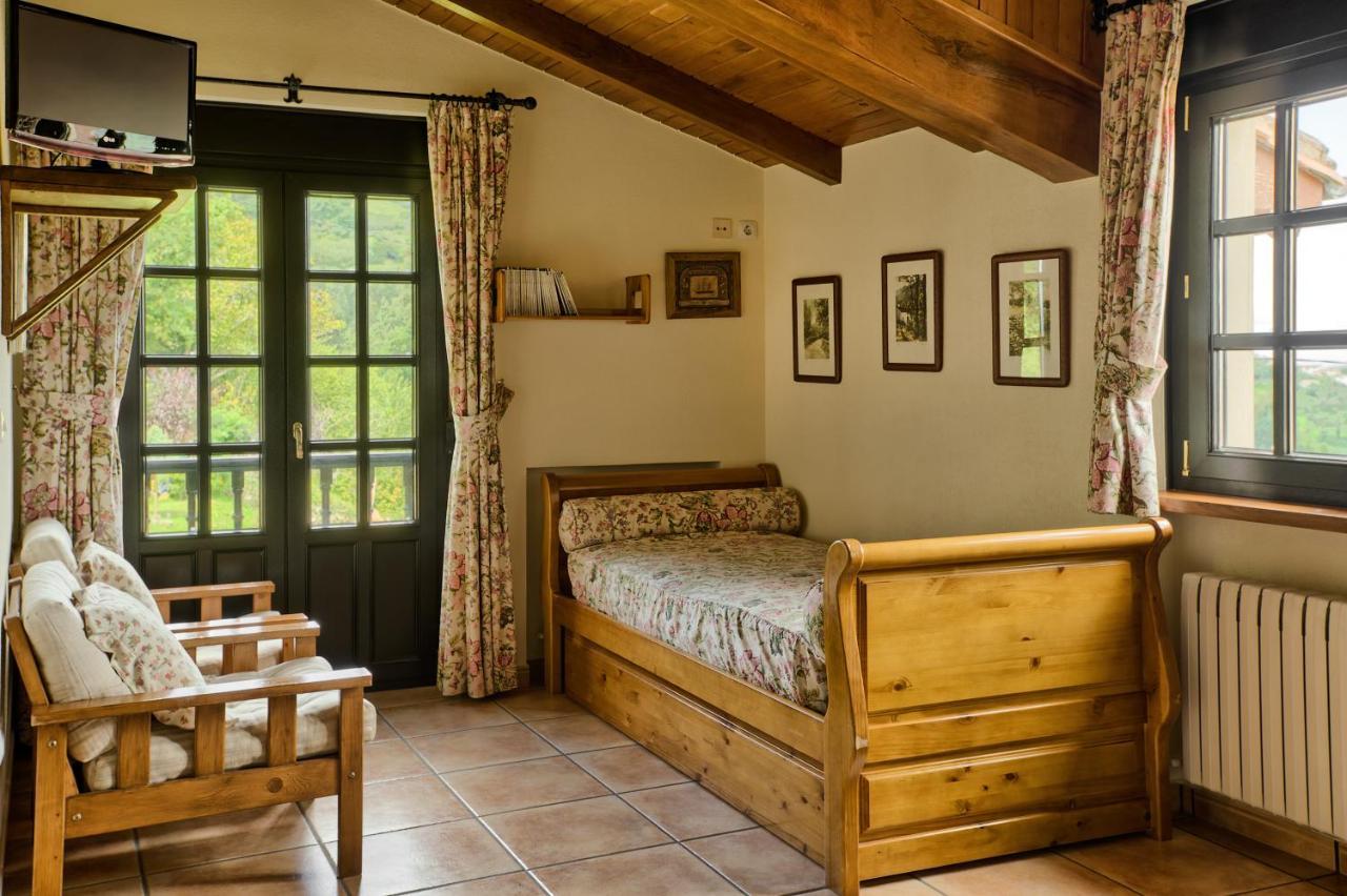 Casas Rurales El Llugaron Miravalles Luaran gambar