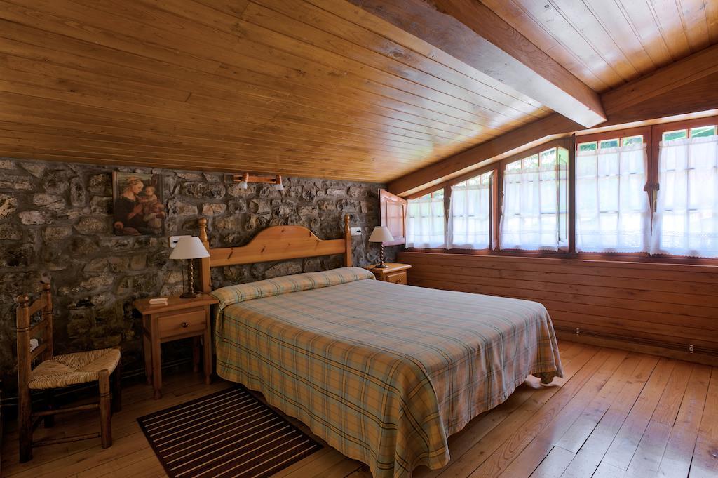 Casas Rurales El Llugaron Miravalles Bilik gambar